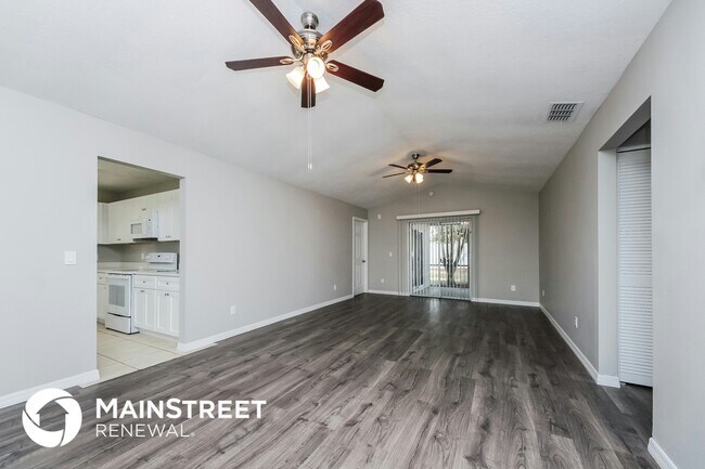 Foto del edificio - 4837 Jamaica Ln