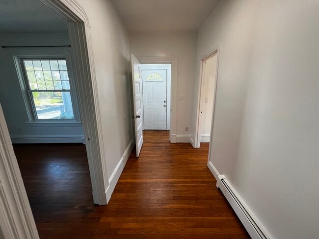 Building Photo - 58 Standish St