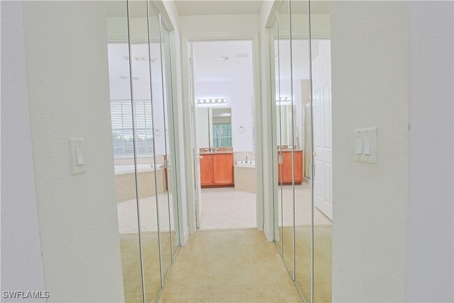 Building Photo - 10391 Carolina Willow Dr