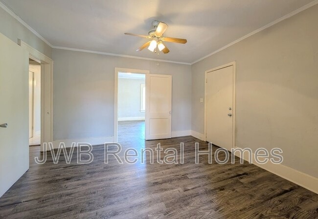 Building Photo - 2022 Dellwood Ave