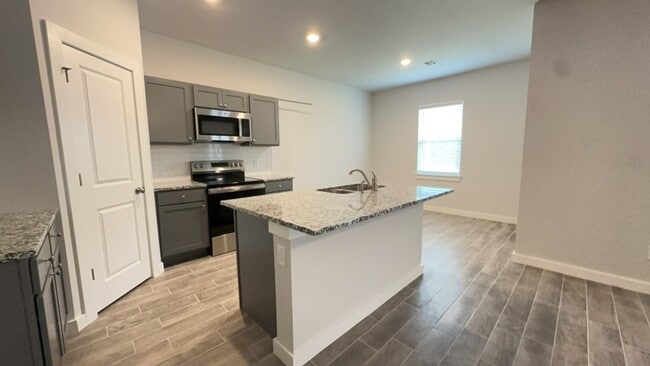 Photo - Beautiful 3 Bedroom, 2 Bathroom on a 1.91 Acre Lot in Ridge Creek Addition! House