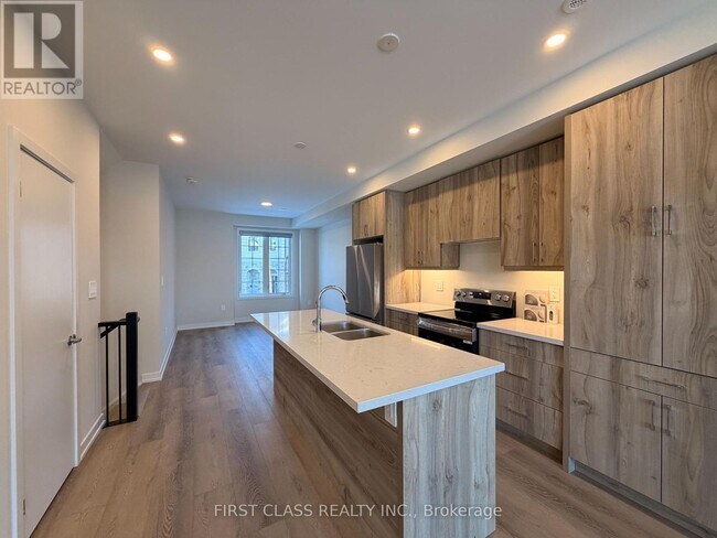 Building Photo - 1 Peace Ln