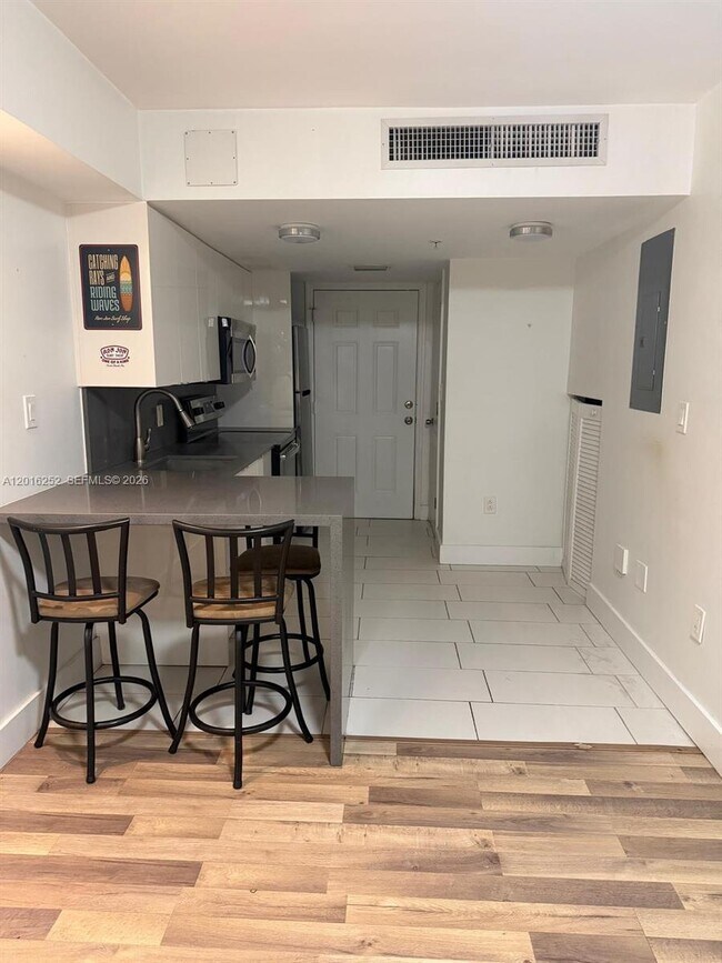 Foto del edificio - 450 SW 3rd St
