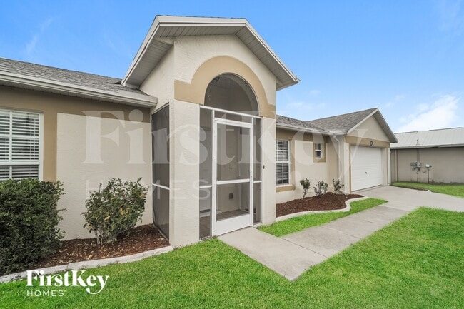 Building Photo - 1229 SW 18th Ave