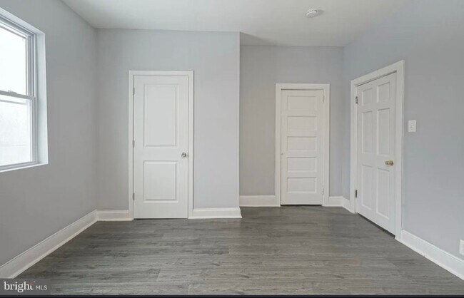 Foto del edificio - 5847 Willows Ave