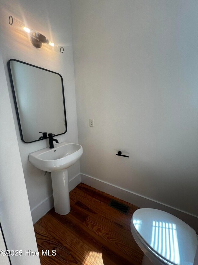 Foto del edificio - 312 Brunswick St