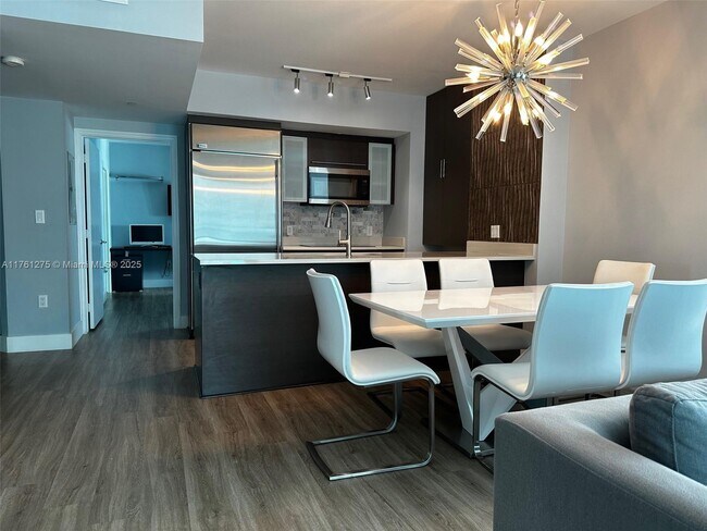 Foto del edificio - 500 Brickell Ave