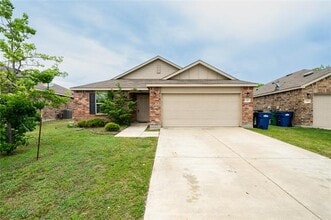 Building Photo - 140 Waxberry Dr