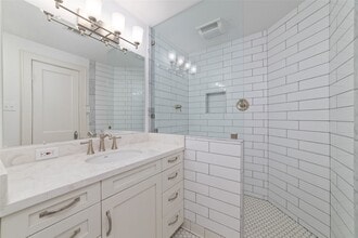 Building Photo - 2907 Albany St