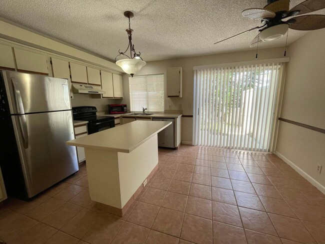 Foto del edificio - 6327 Riverwalk Ln