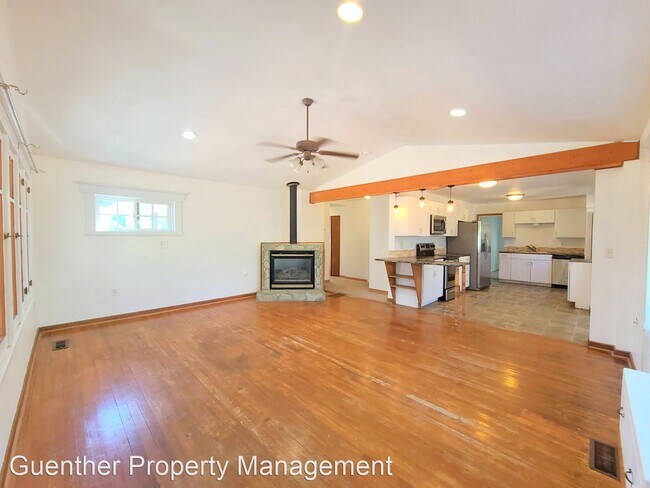 Building Photo - 4 br, 2 bath House - 9212 E Wellesley