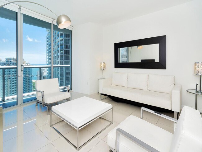 Building Photo - 485 Brickell Ave
