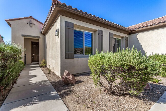 Foto del edificio - Anthem Highlands home with energy saving u...
