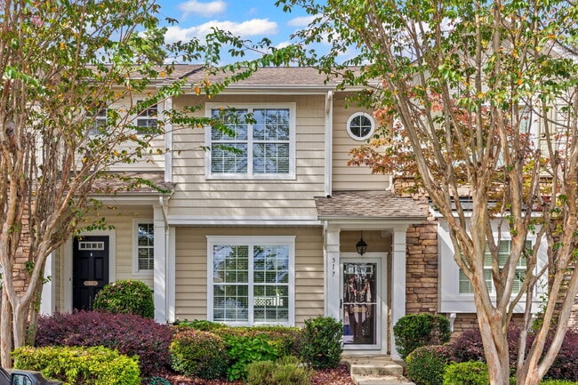 "Charming 2-Bedroom Townhouse Retreat in B... - "Charming 2-Bedroom Townhouse Retreat in B...