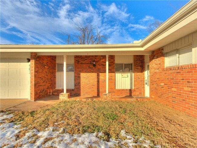 Building Photo - 507 NE 61st St