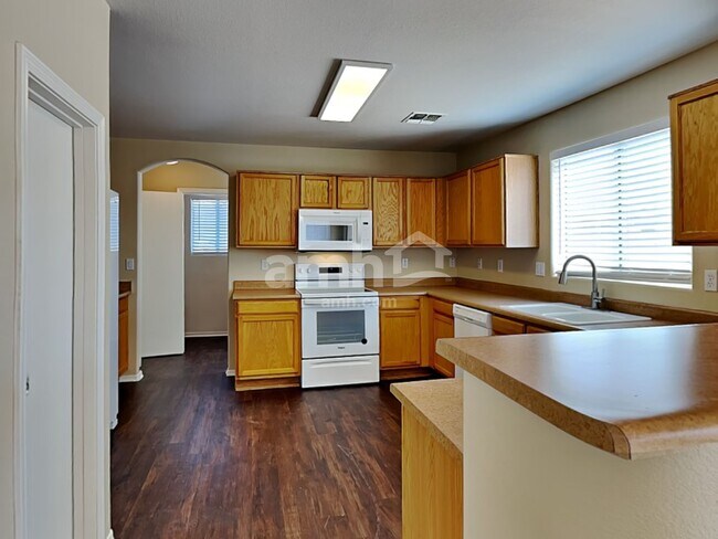 Building Photo - 8211 W Mohave St