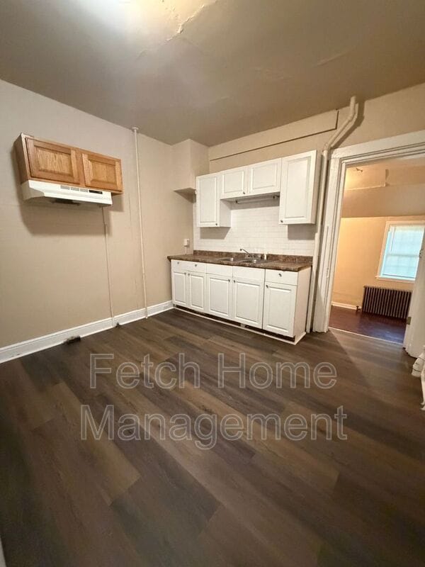Building Photo - 34 Conestoga St