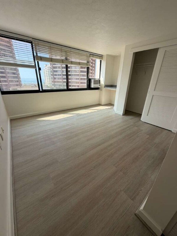 Foto del edificio - 343 Hobron Ln