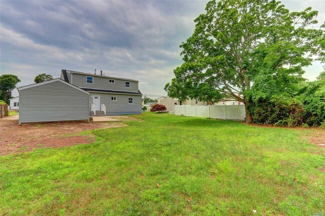 Building Photo - 222 14th St