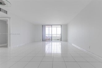 Building Photo - 500 Three Islands Boulevard