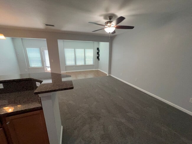 Building Photo - 104 Riva Ct
