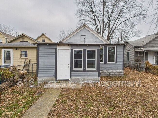 Building Photo - 411 Main St