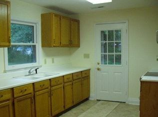 Foto del edificio - 13400 Oakwood Drive
