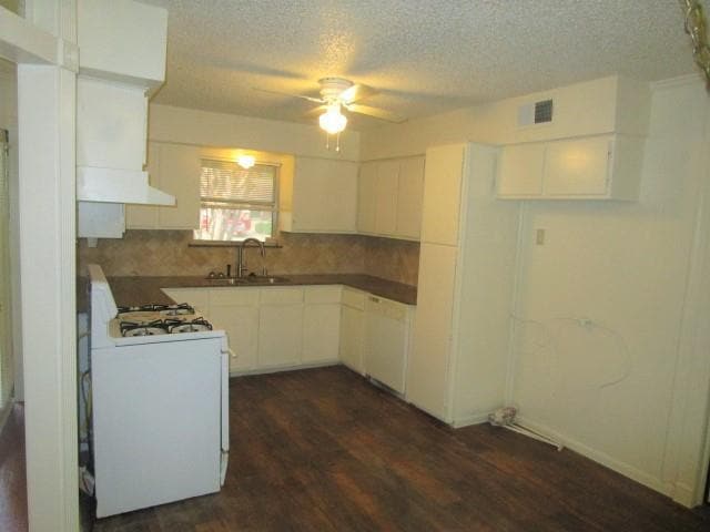 Building Photo - 1210 McDonald Dr