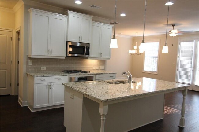 Foto del edificio - 3880 Glenview Club Ln