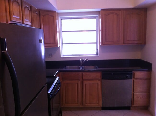 Foto del edificio - 7610 SW 82nd St