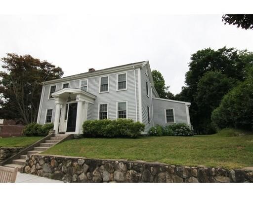 Building Photo - 870 Massachusetts Ave