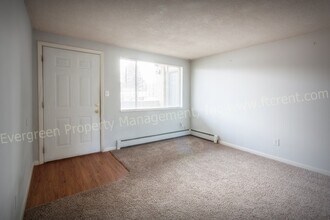 Building Photo - 2939 Glendale Dr