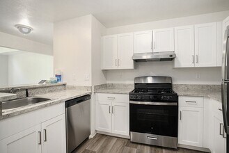 Building Photo - Pine Knoll Apartments