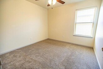 Building Photo - 1406 Kingston St