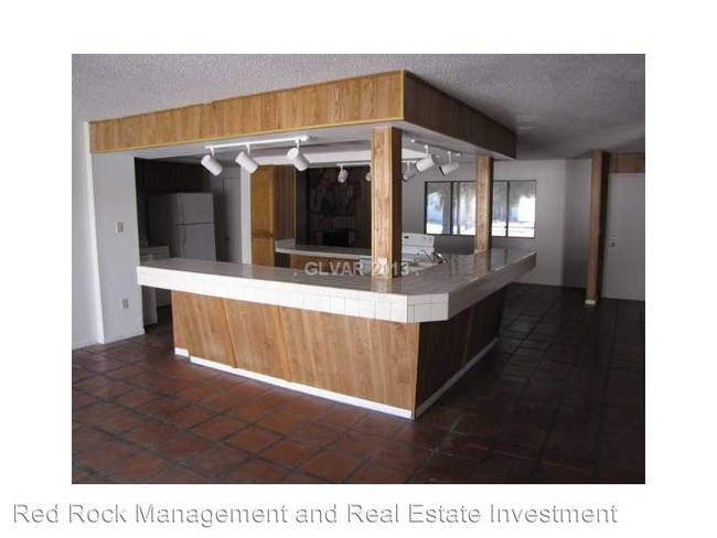 Building Photo - 3 br, 2 bath House - 6208 Sir Lancelot Circle