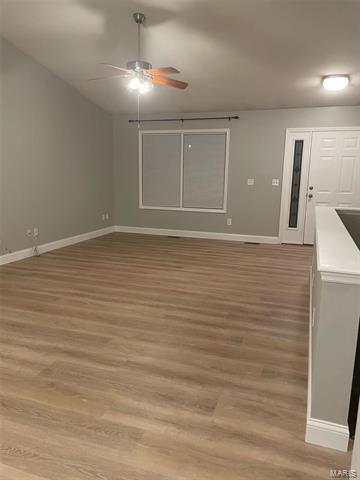 Foto del edificio - 127 Homefield Lake Ct