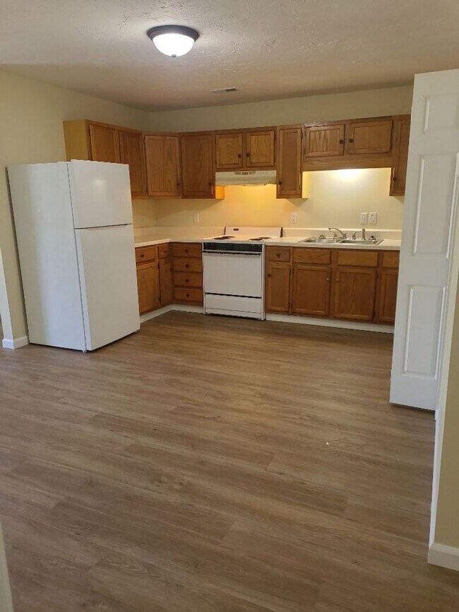 Building Photo - Piggott Duplexes