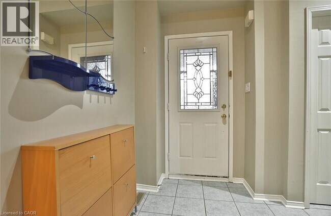 Building Photo - 2344 Dalebrook Dr