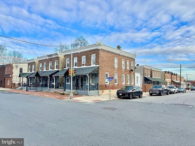 Foto del edificio - 925 W 3rd St