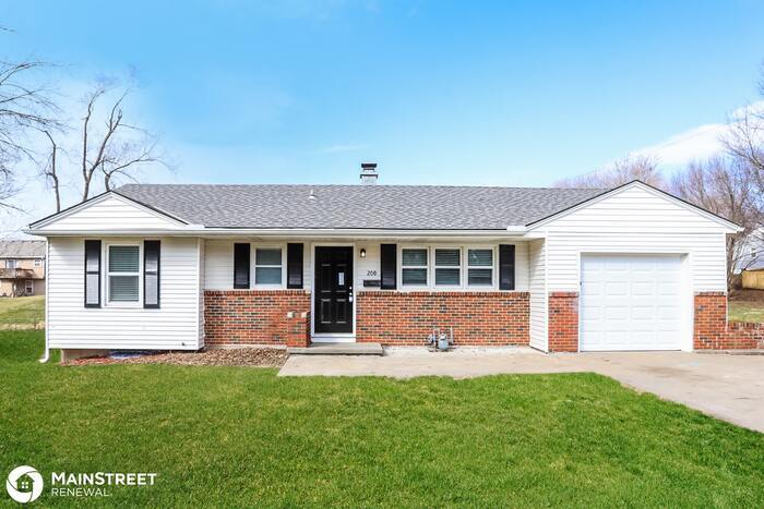 Primary Photo - 200 BALDWIN ST, BELTON, MO 64012