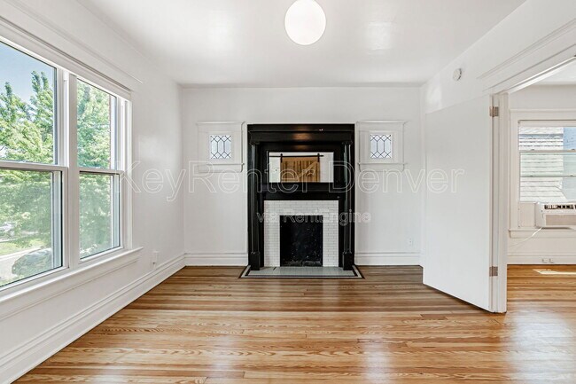 Foto del edificio - 229 S Logan St