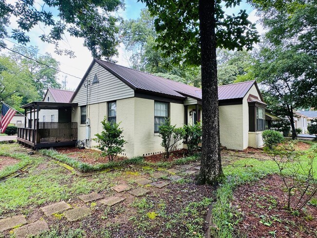 Foto del edificio - 4-Bedroom just perfect for your family