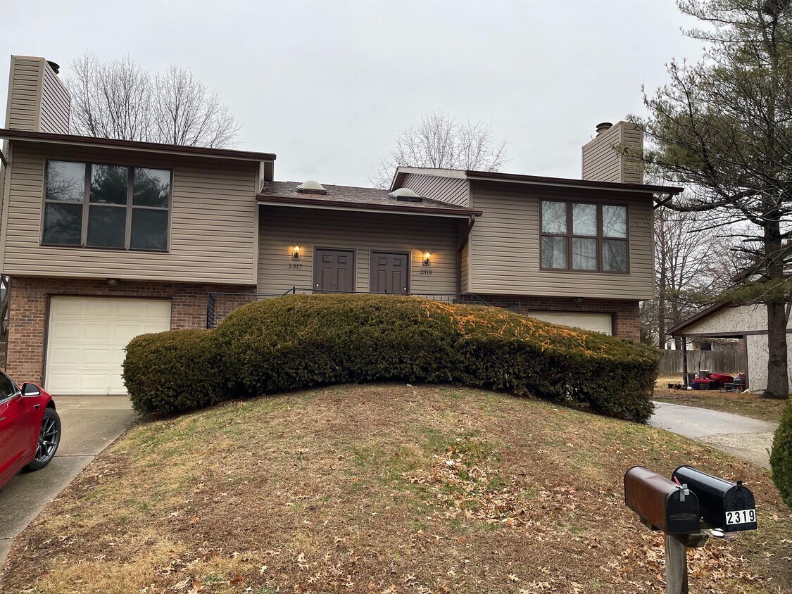 2317 Richland Prairie Blvd, Belleville, IL 62221 Townhome Rentals in