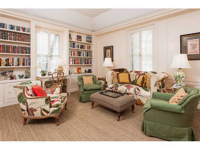 Foto del edificio - 153 Woodbridge Rd