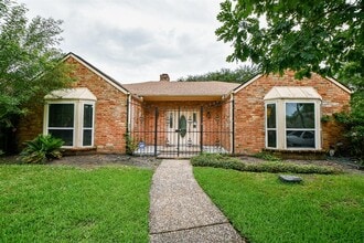 Building Photo - 11103 Pembridge Dr