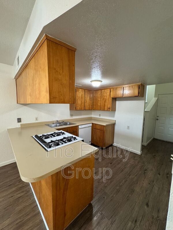 Foto del edificio - 1226 S Santa Fe St