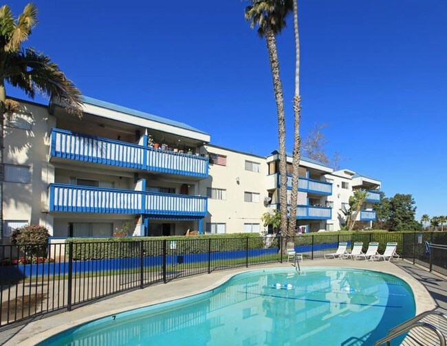 Building Photo - 2401 Seaside St