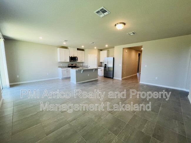 Building Photo - 1061 Oak Vly Dr