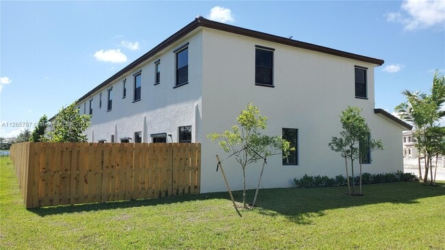 Building Photo - 22901 SW 99th Ave
