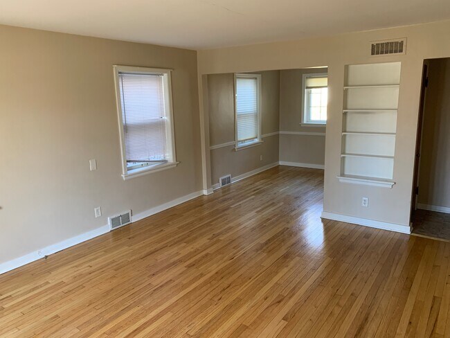 Foto del edificio - 2130 N 86th St